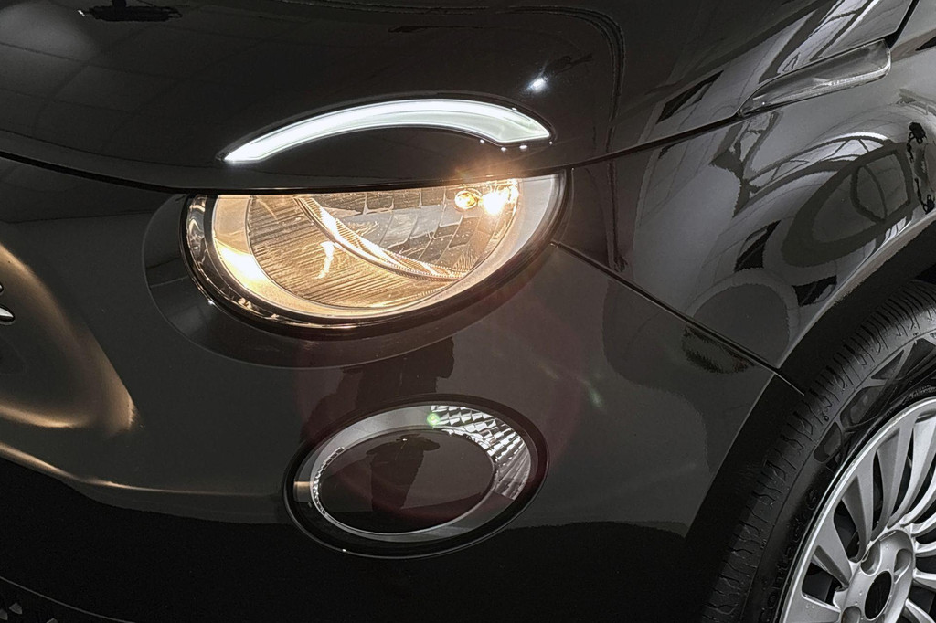 Fiat 500 (X469FR) met abonnement