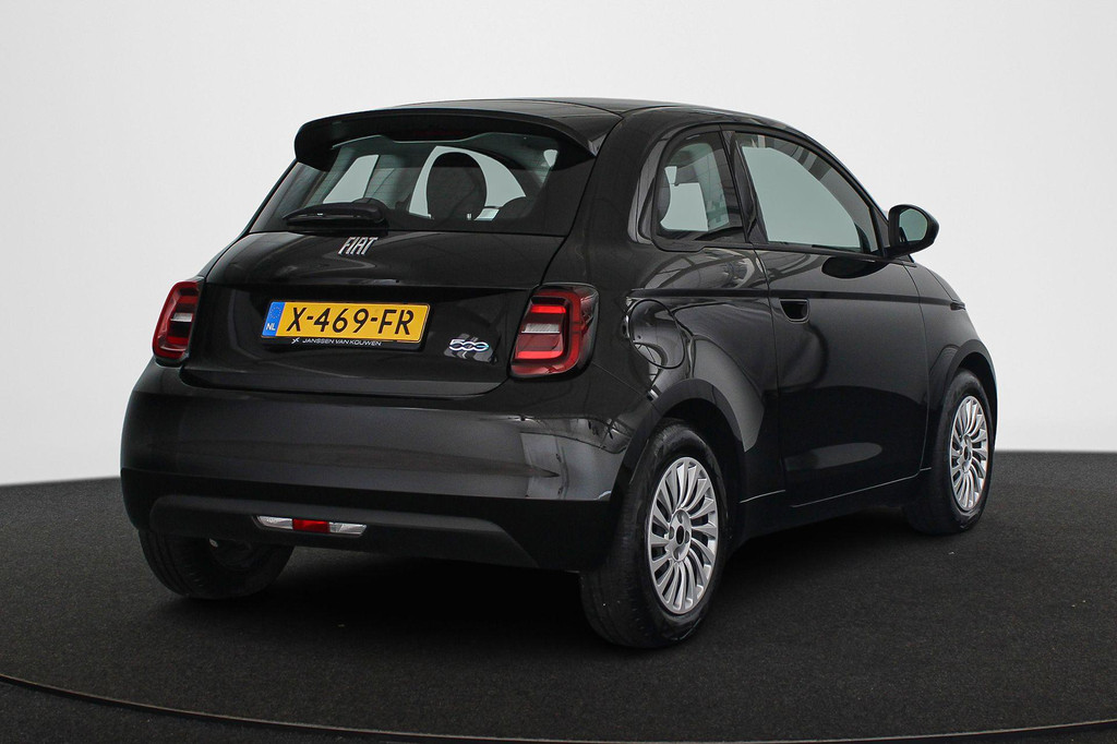 Fiat 500 (X469FR) met abonnement