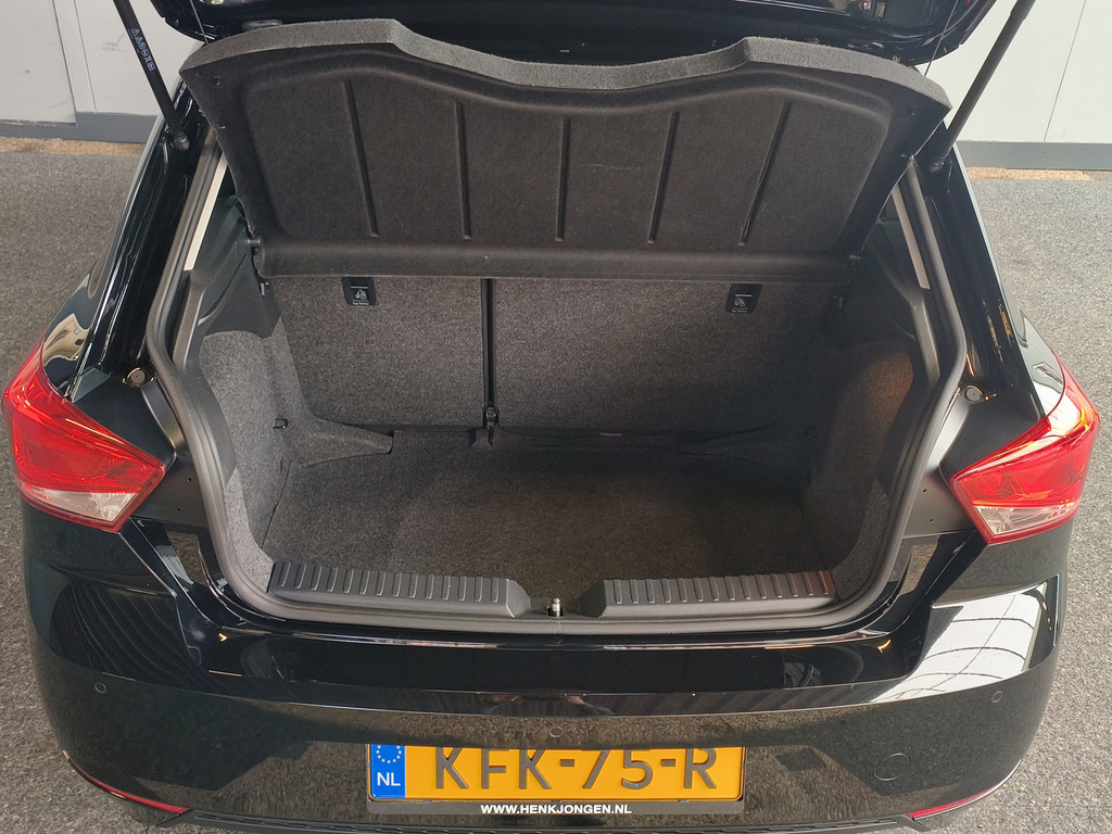 Seat Ibiza (KFK75R) met abonnement