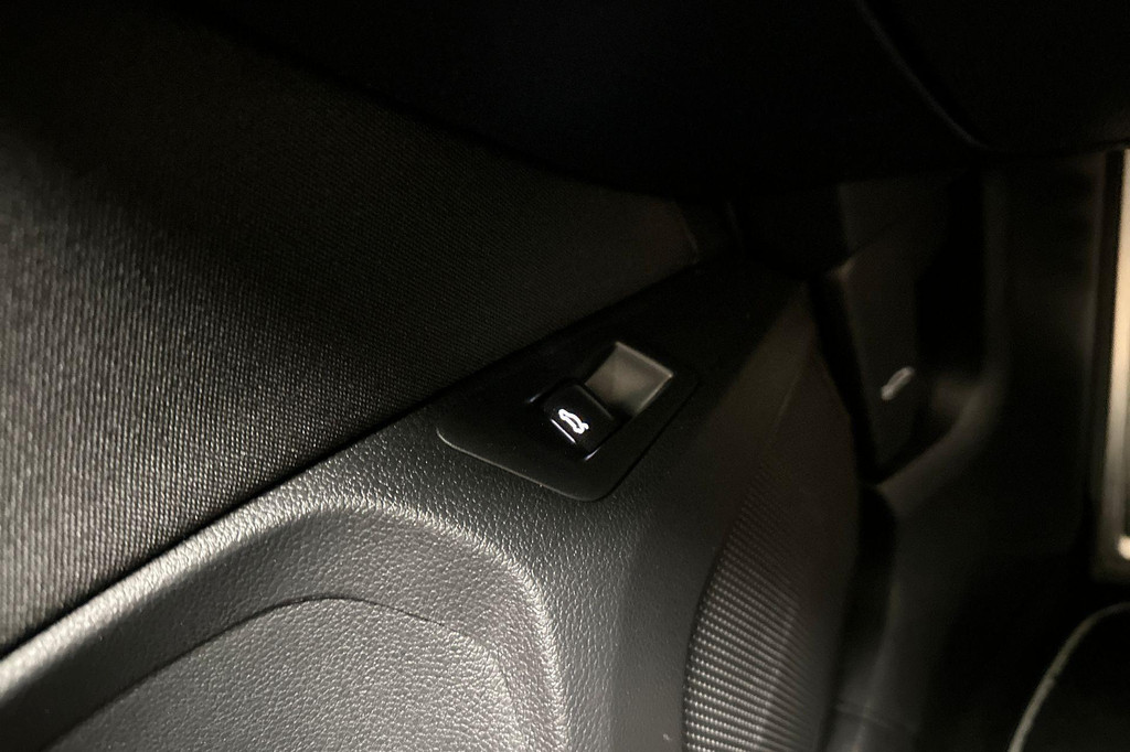 Volkswagen T-Roc (K260KZ) met abonnement