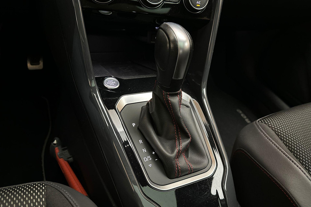 Volkswagen T-Roc (K260KZ) met abonnement