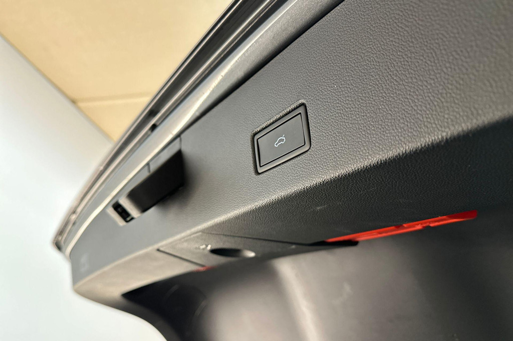 Volkswagen T-Roc (K260KZ) met abonnement