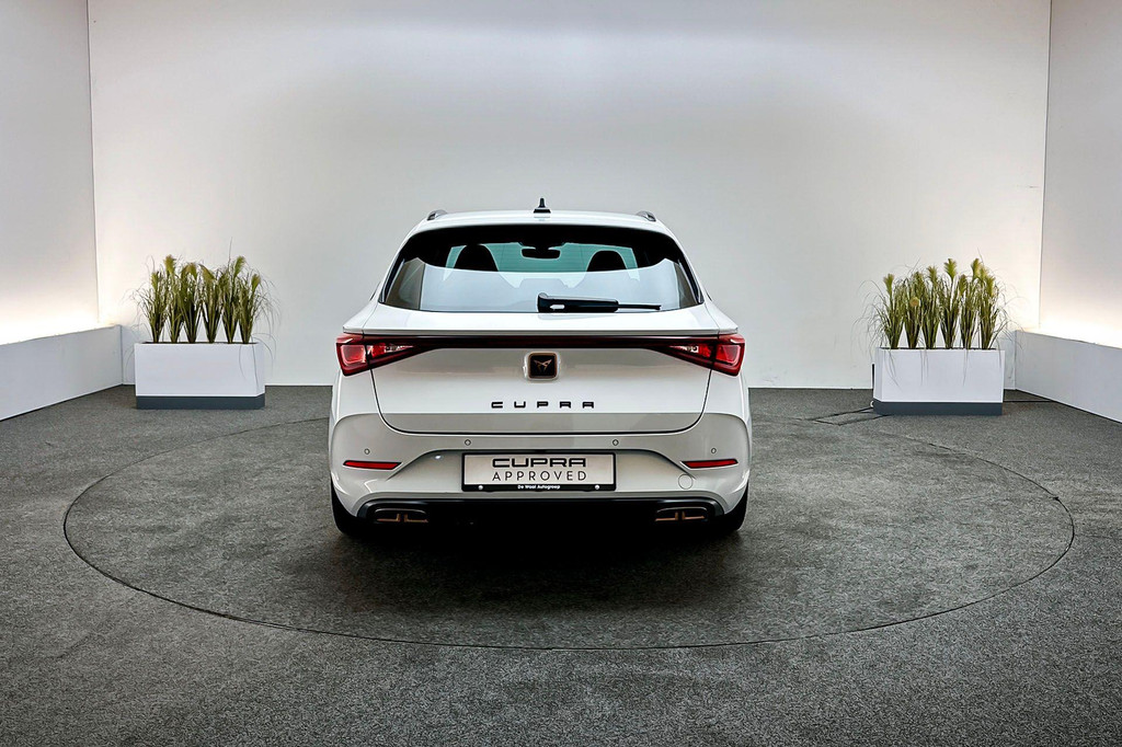 CUPRA Leon Sportstourer (KFP69R) met abonnement