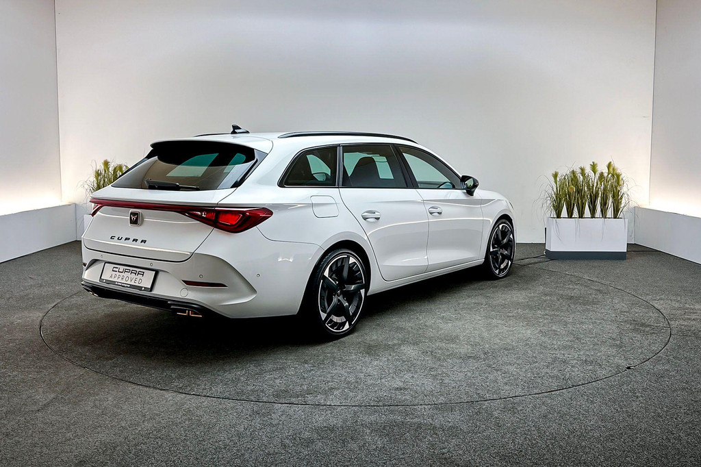 CUPRA Leon Sportstourer (KFP69R) met abonnement