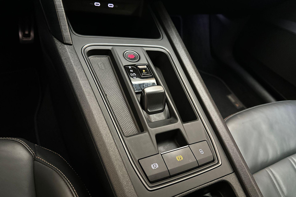 CUPRA Leon Sportstourer (KFP69R) met abonnement