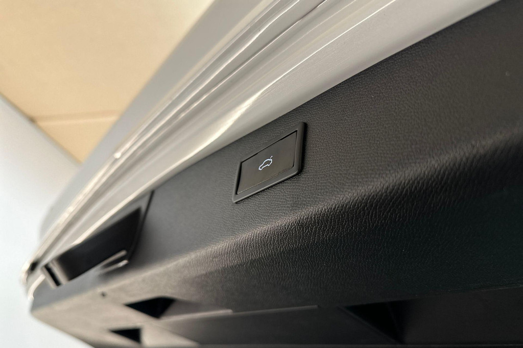 CUPRA Leon Sportstourer (KFP69R) met abonnement