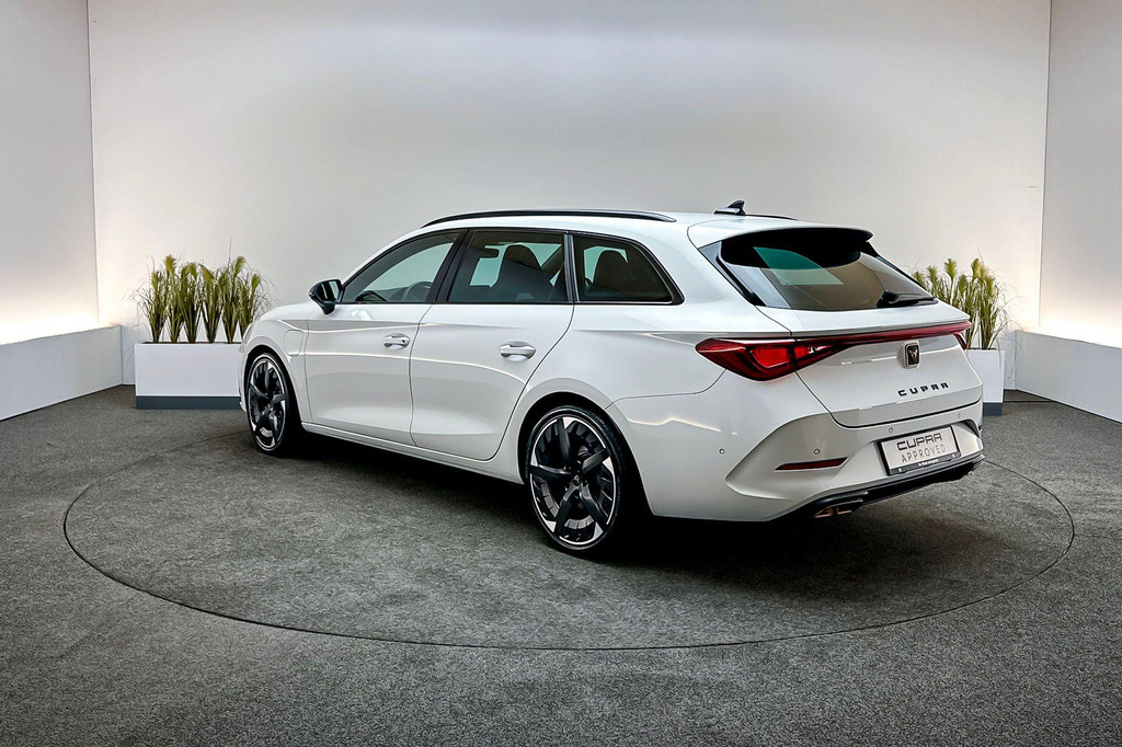 CUPRA Leon Sportstourer (KFP69R) met abonnement