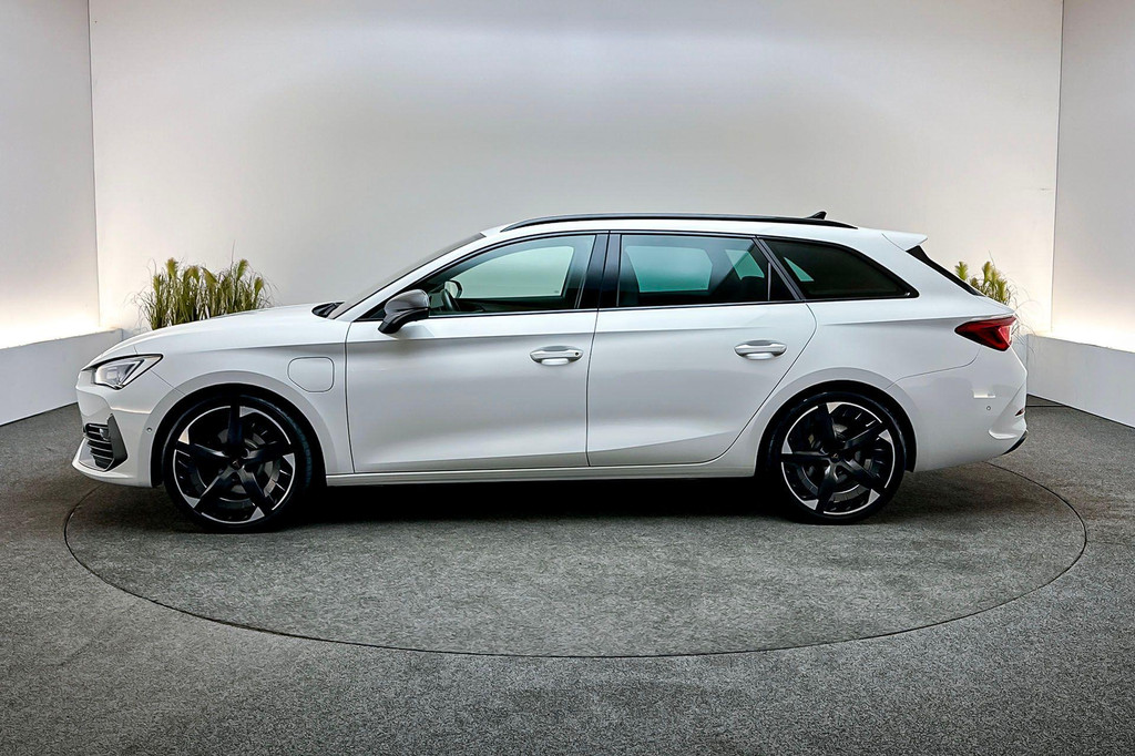 CUPRA Leon Sportstourer (KFP69R) met abonnement