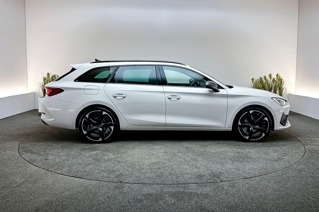 CUPRA Leon Sportstourer (KFP69R) met abonnement