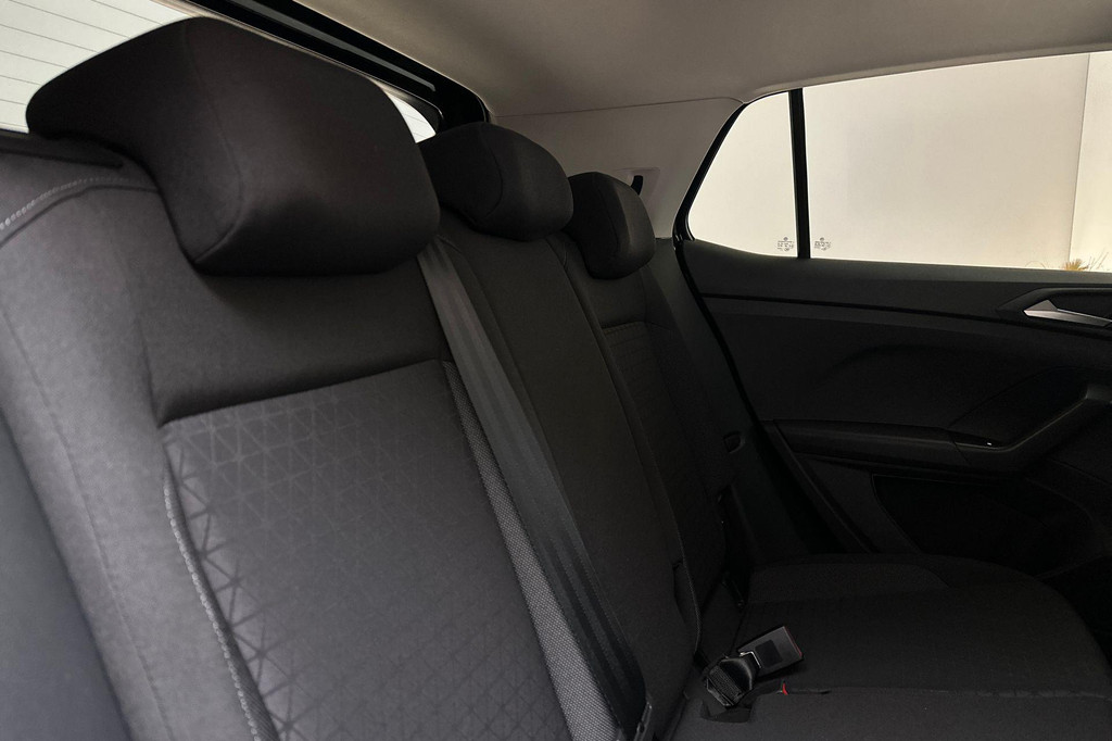 Volkswagen T-Cross (Z689DS) met abonnement