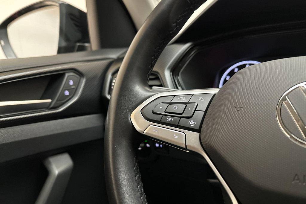 Volkswagen T-Cross (Z689DS) met abonnement