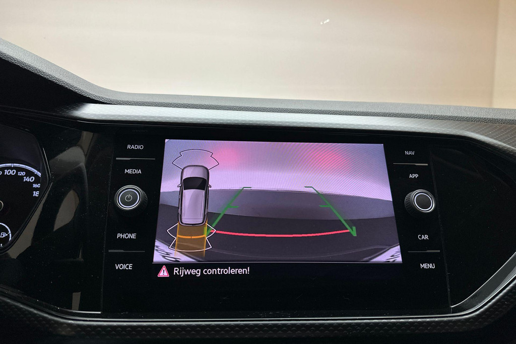 Volkswagen T-Cross (Z689DS) met abonnement