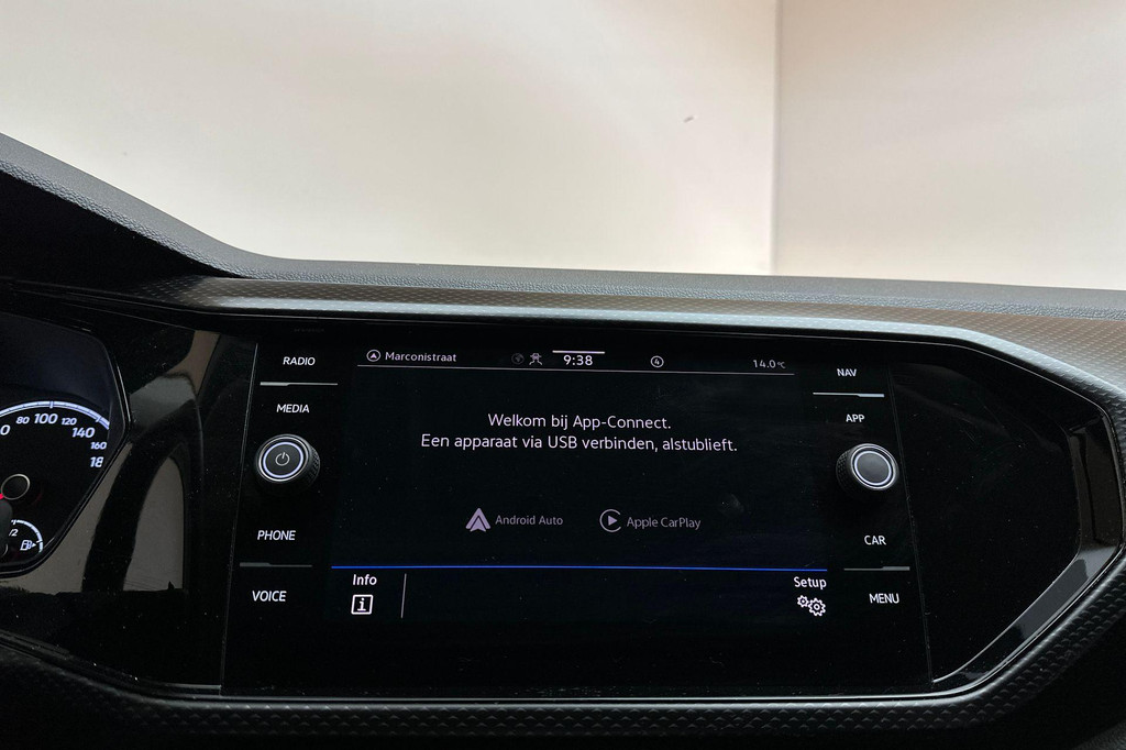 Volkswagen T-Cross (Z689DS) met abonnement