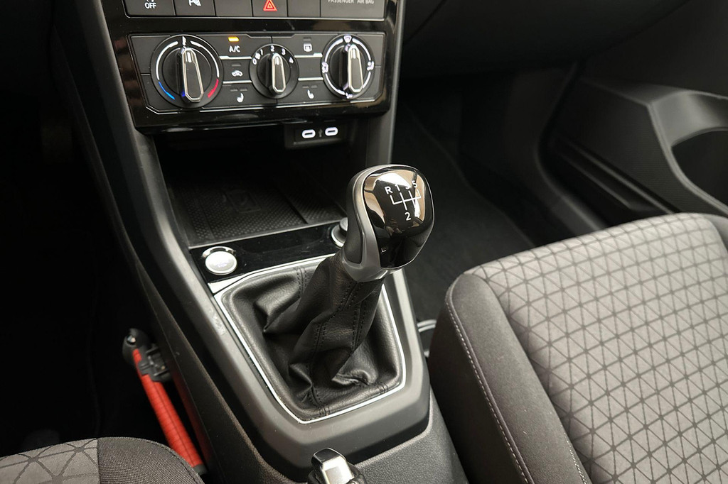 Volkswagen T-Cross (Z689DS) met abonnement