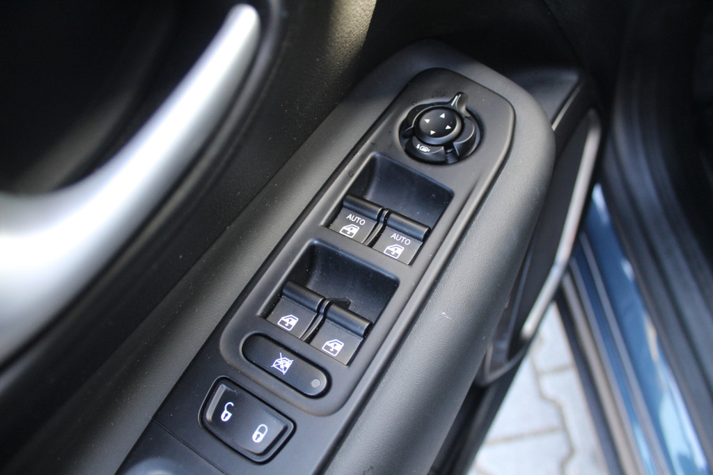 Jeep Renegade (Z425KF) met abonnement