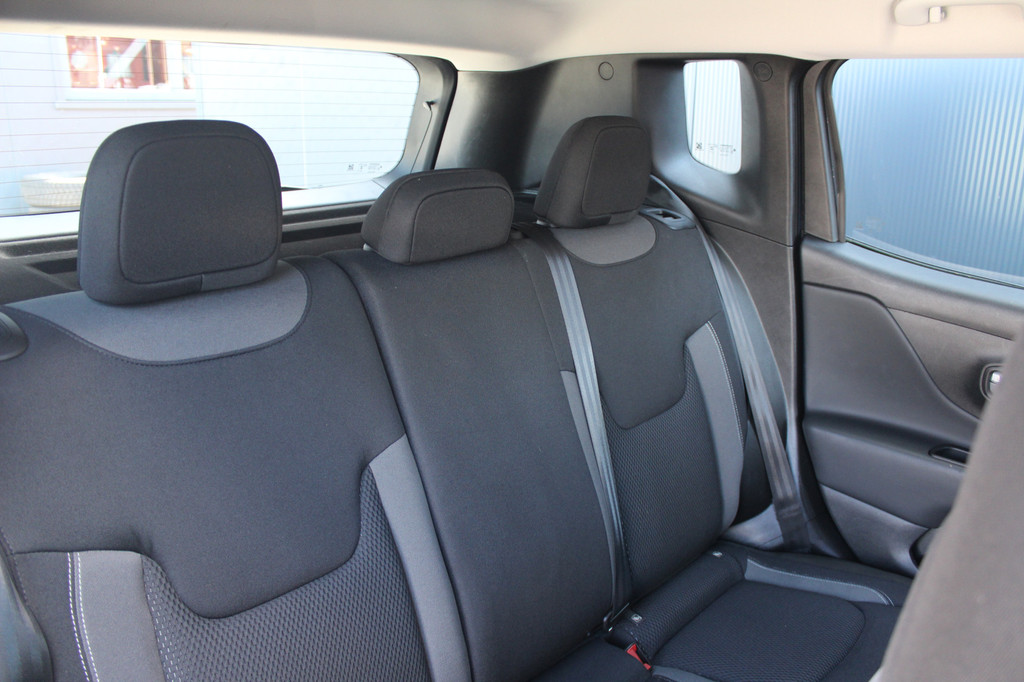 Jeep Renegade (Z425KF) met abonnement