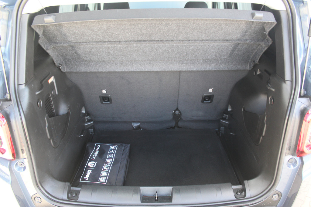 Jeep Renegade (Z425KF) met abonnement