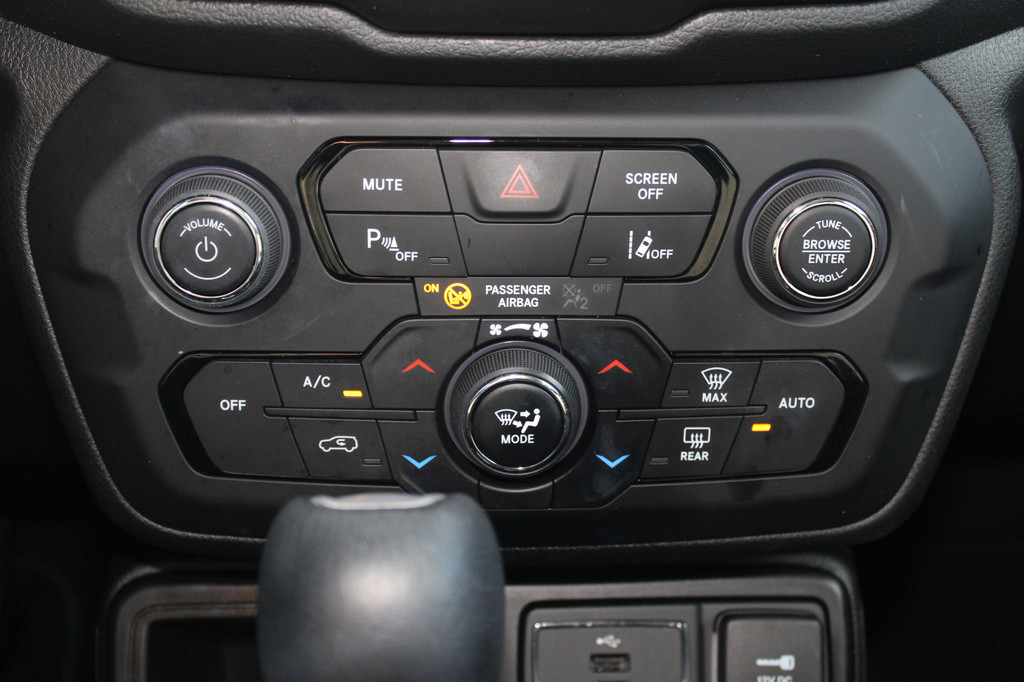 Jeep Renegade (Z425KF) met abonnement