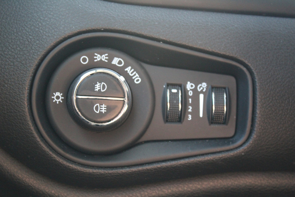 Jeep Renegade (Z425KF) met abonnement