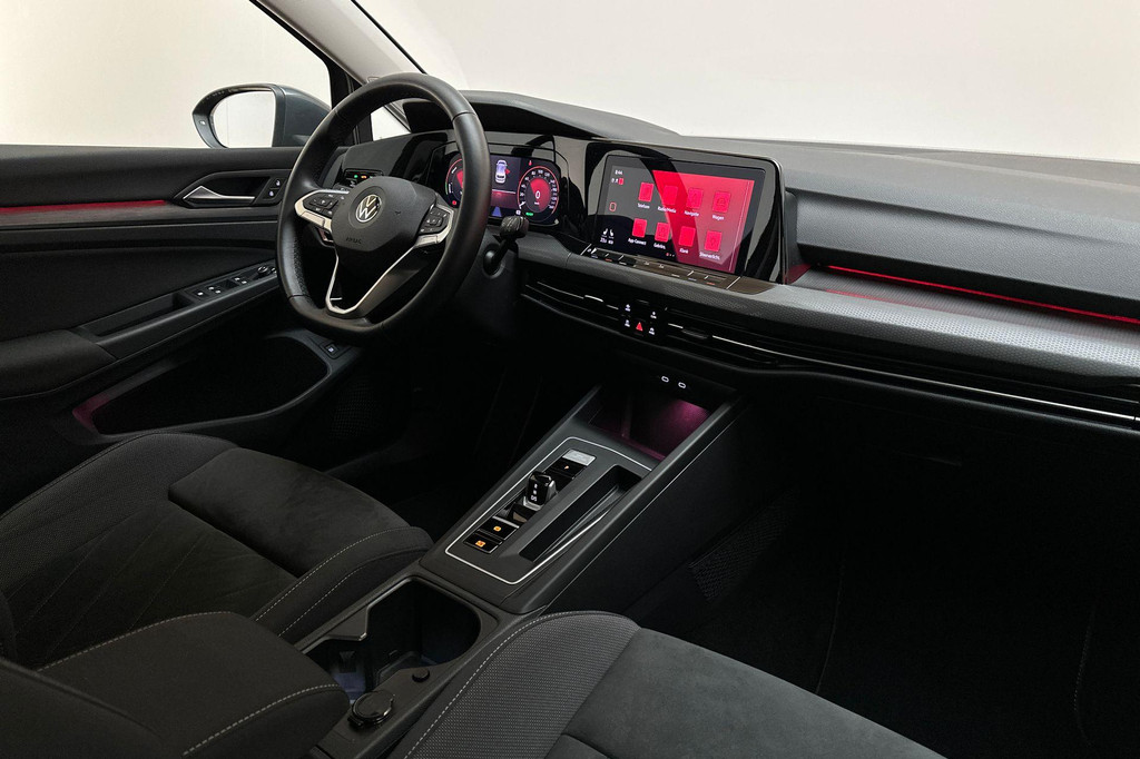 Volkswagen Golf (KFN69L) met abonnement