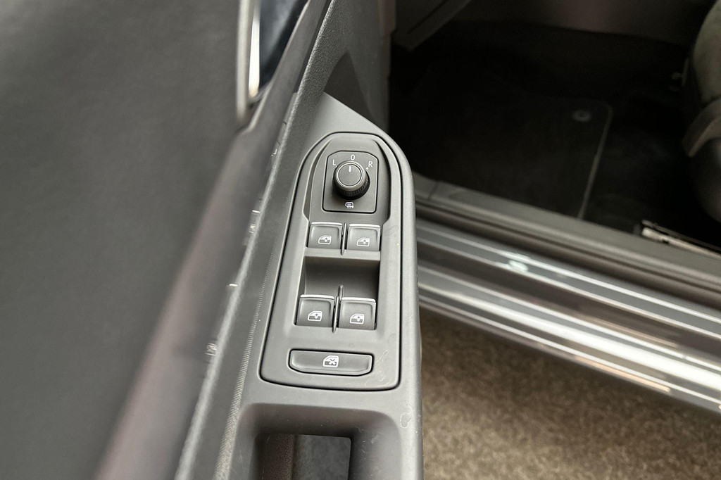 Volkswagen Golf (KFN69L) met abonnement