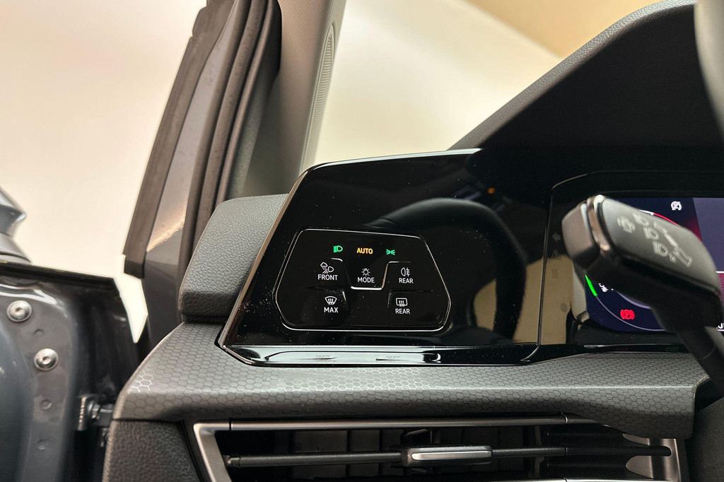 Volkswagen Golf (KFN69L) met abonnement