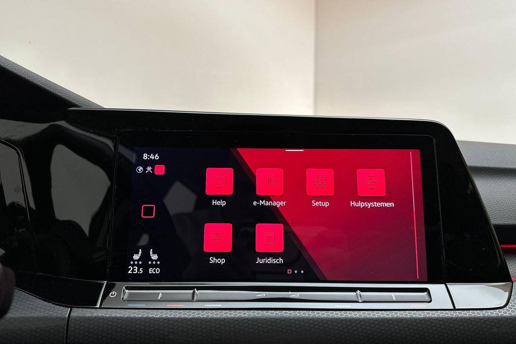 Volkswagen Golf (KFN69L) met abonnement