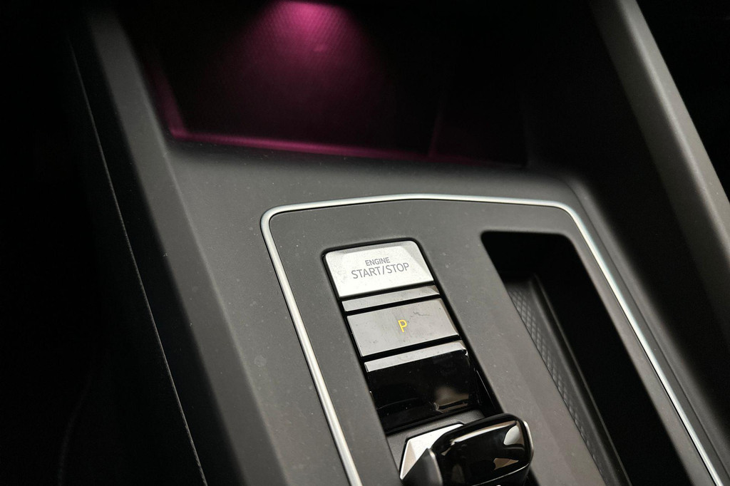 Volkswagen Golf (KFN69L) met abonnement