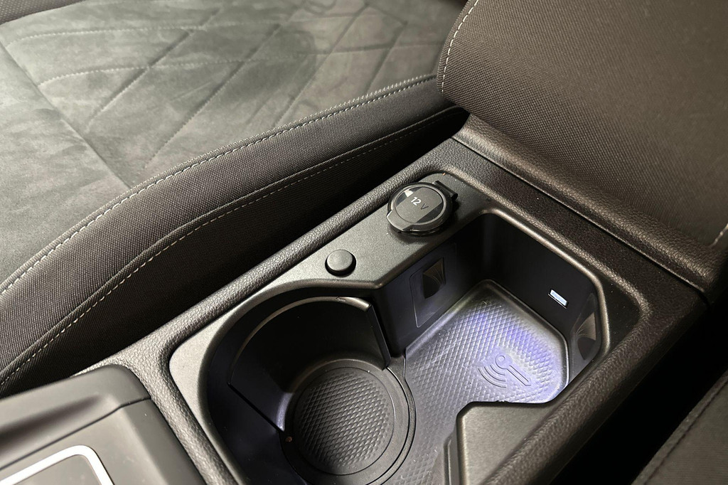 Volkswagen Golf (KFN69L) met abonnement