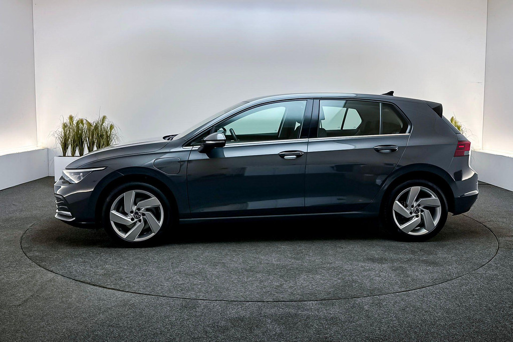 Volkswagen Golf (KFN69L) met abonnement