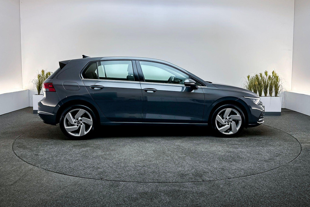 Volkswagen Golf (KFN69L) met abonnement