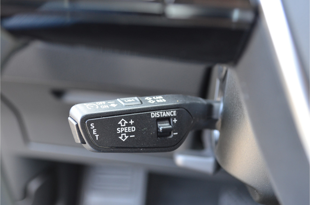 Audi e-tron (KFP09X) met abonnement