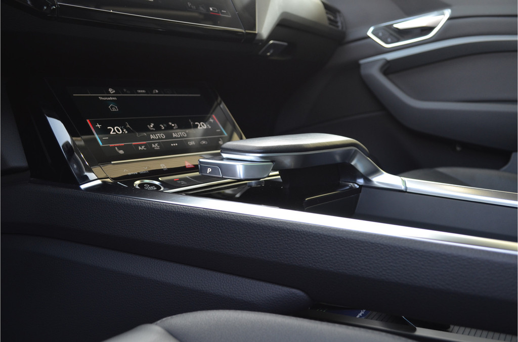 Audi e-tron (KFP09X) met abonnement