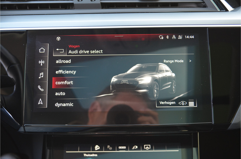 Audi e-tron (KFP09X) met abonnement