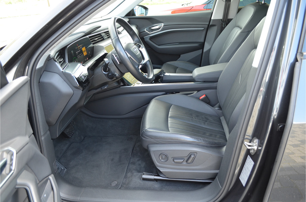 Audi e-tron (KFP09X) met abonnement