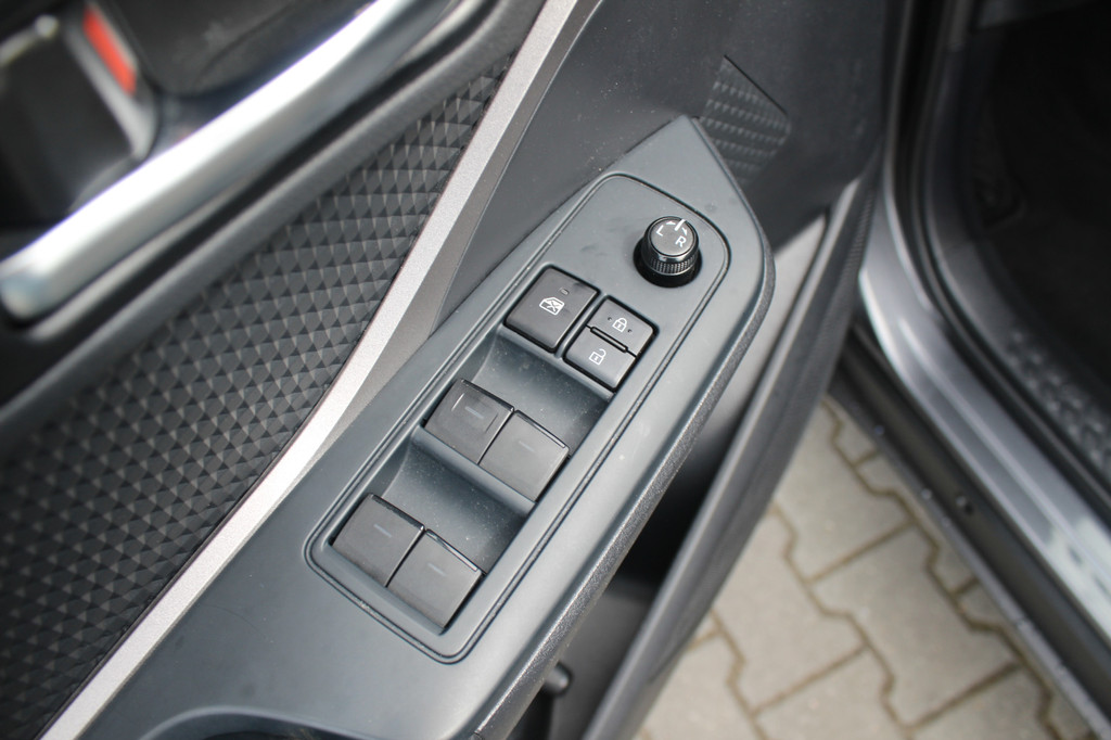 Toyota C-HR (R823BP) met abonnement