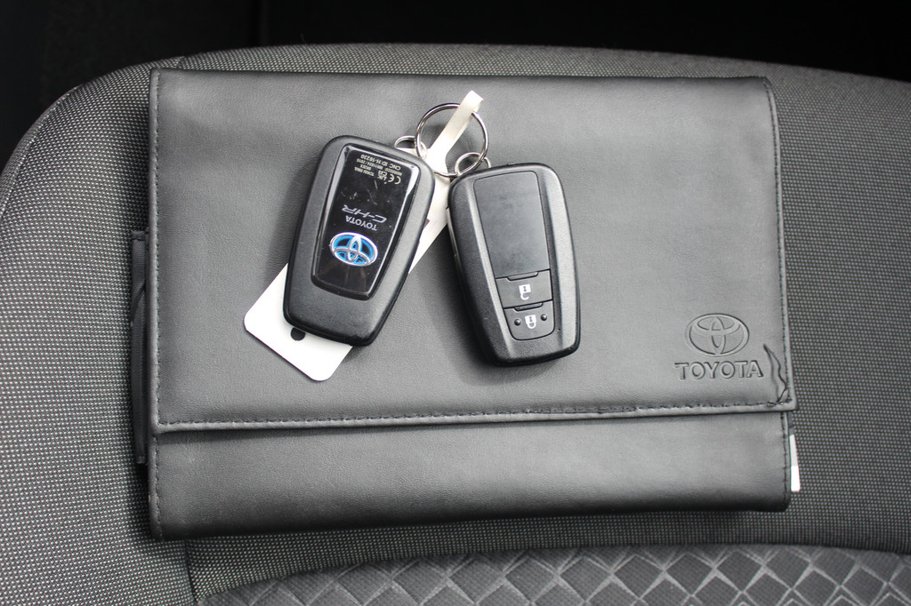 Toyota C-HR (R823BP) met abonnement