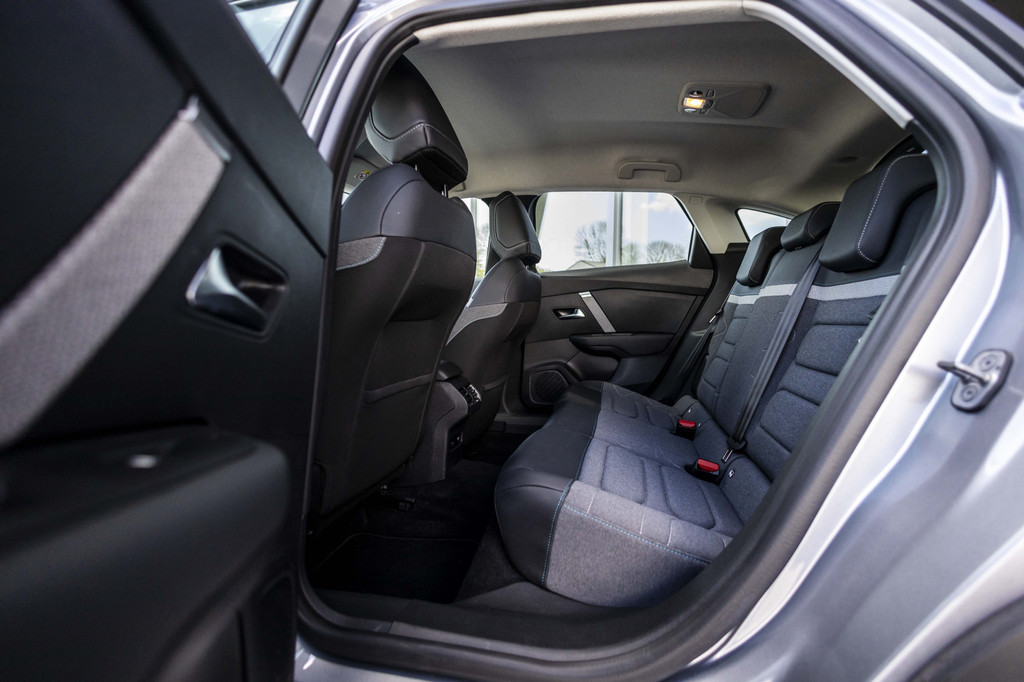 Citroën Ë-C4 (Z924DF) met abonnement