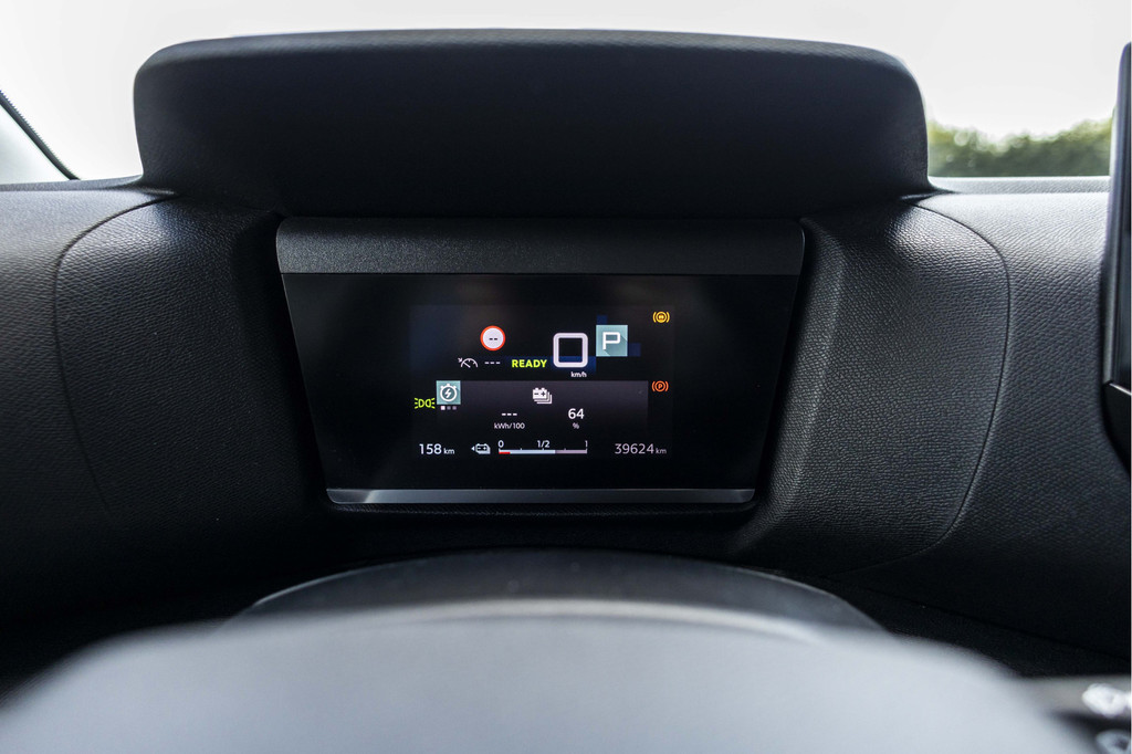 Citroën Ë-C4 (Z924DF) met abonnement