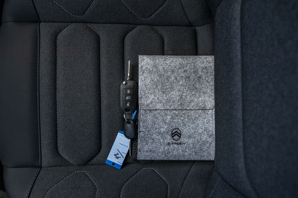 Citroën Ë-C4 (Z924DF) met abonnement