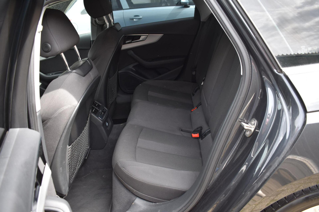 Audi A4 (S673VX) met abonnement