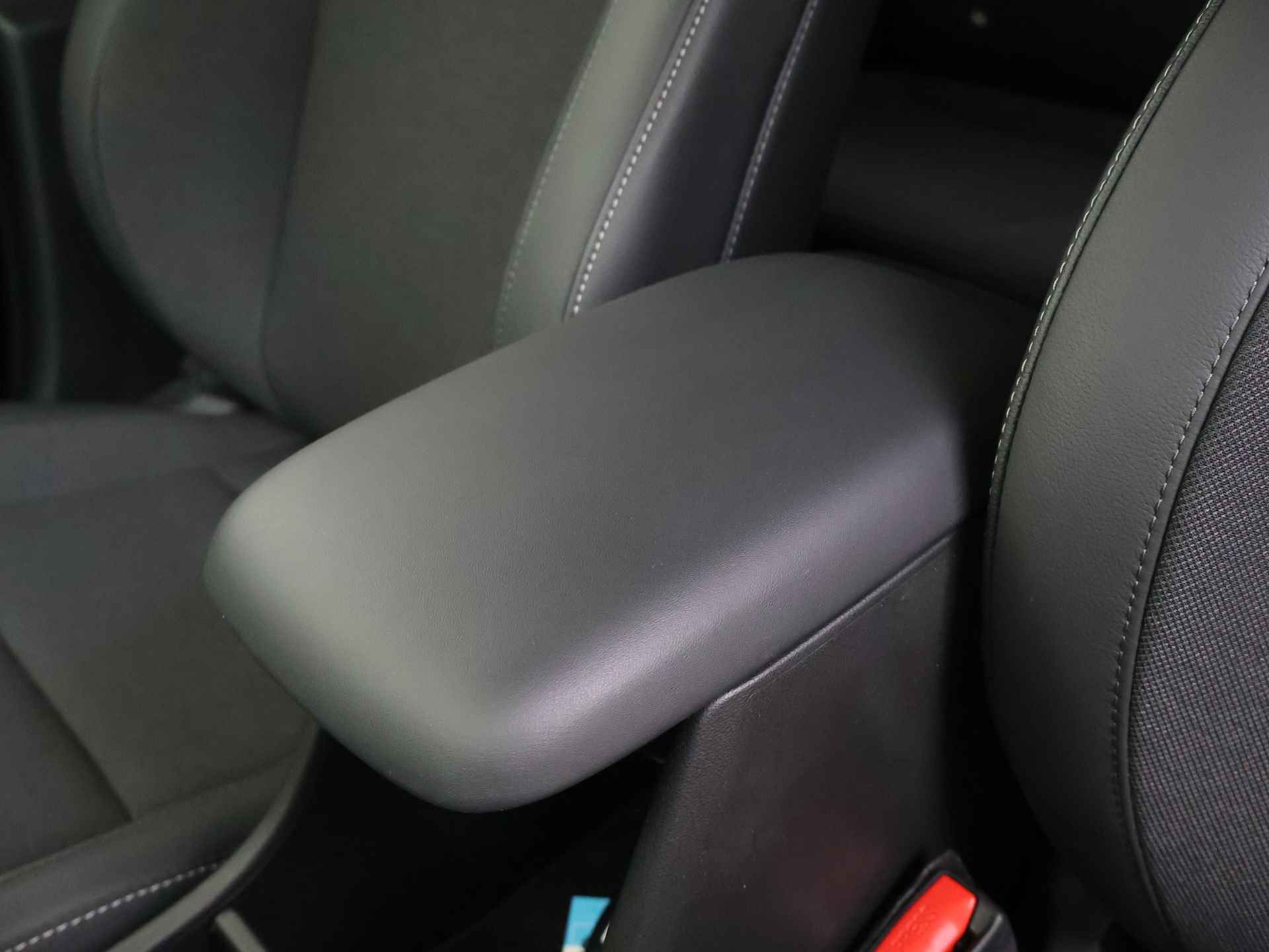 Hyundai Kona (JVX51N) met abonnement