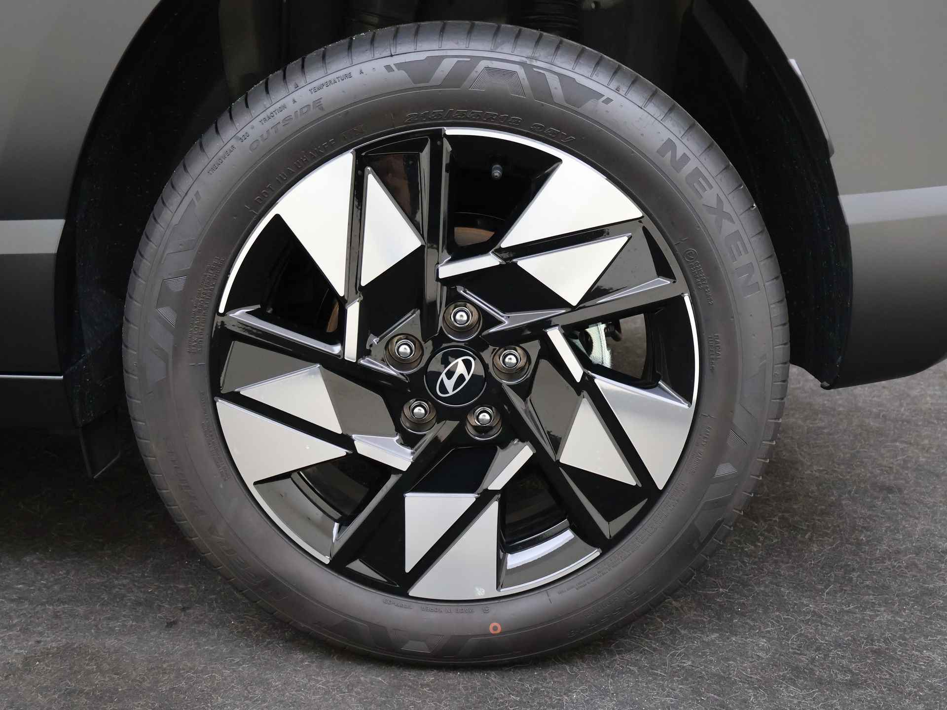 Hyundai Kona (JVX51N) met abonnement
