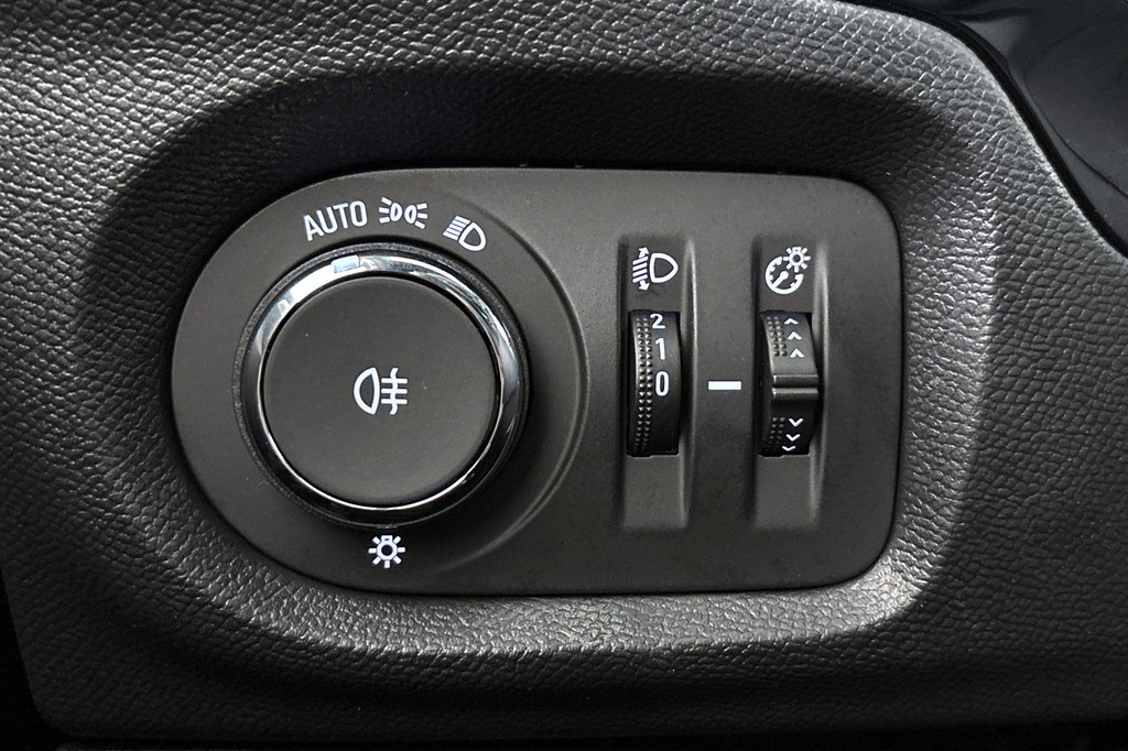 Opel Corsa (KDZ33R) met abonnement