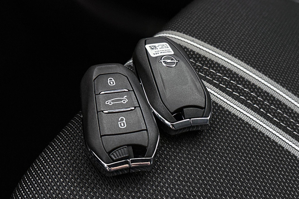 Opel Corsa (KDZ33R) met abonnement