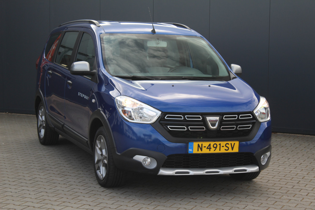 Dacia Lodgy (N491SV) met abonnement