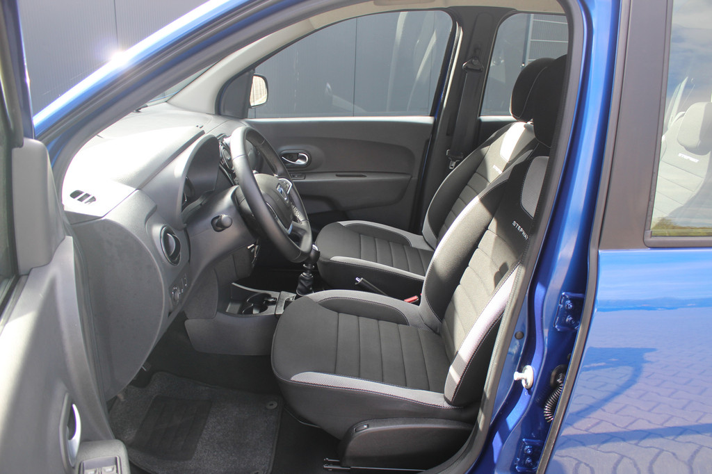 Dacia Lodgy (N491SV) met abonnement