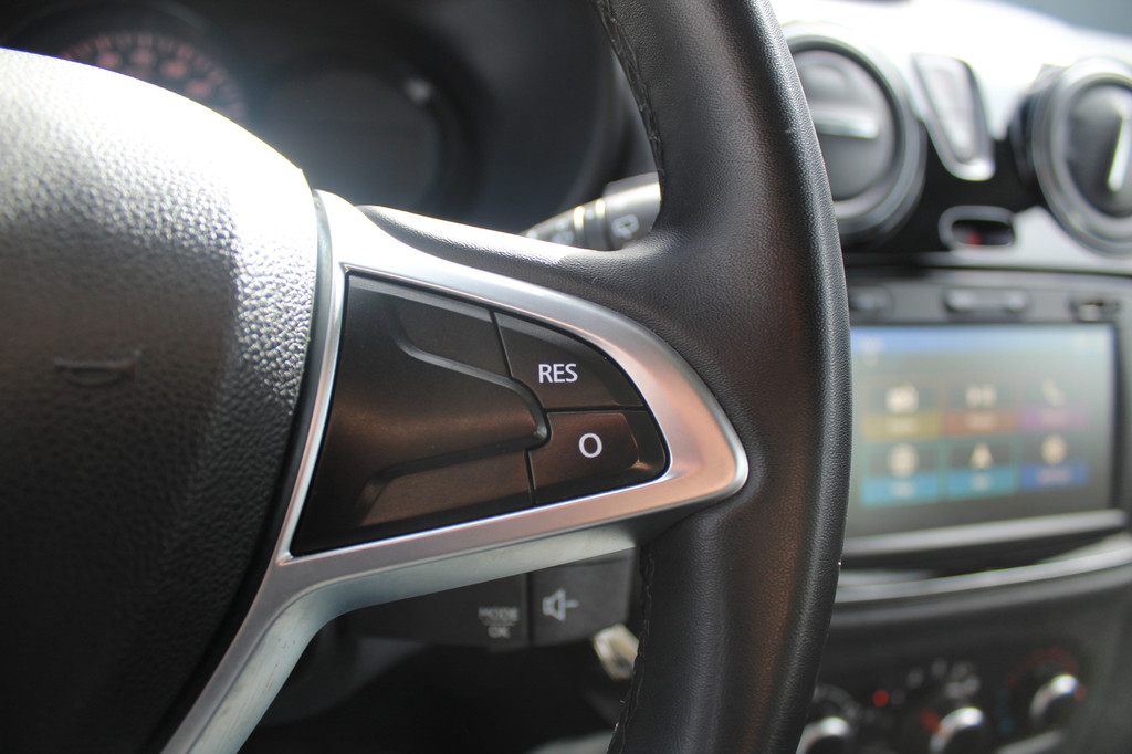 Dacia Lodgy (N491SV) met abonnement