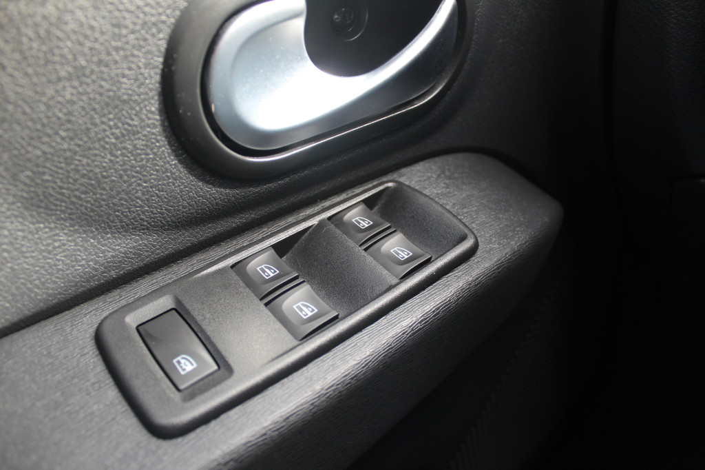 Dacia Lodgy (N491SV) met abonnement