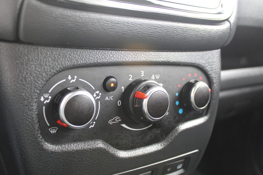 Dacia Lodgy (N491SV) met abonnement